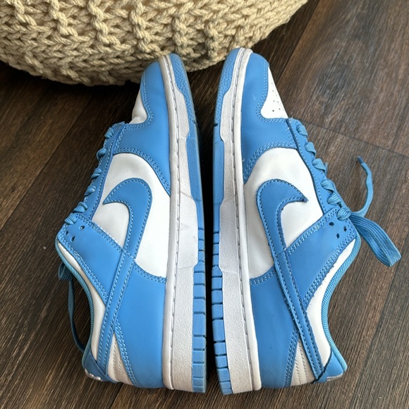 Nike Dunk Low "University Blue" sneakers - Picture 6 of 11
